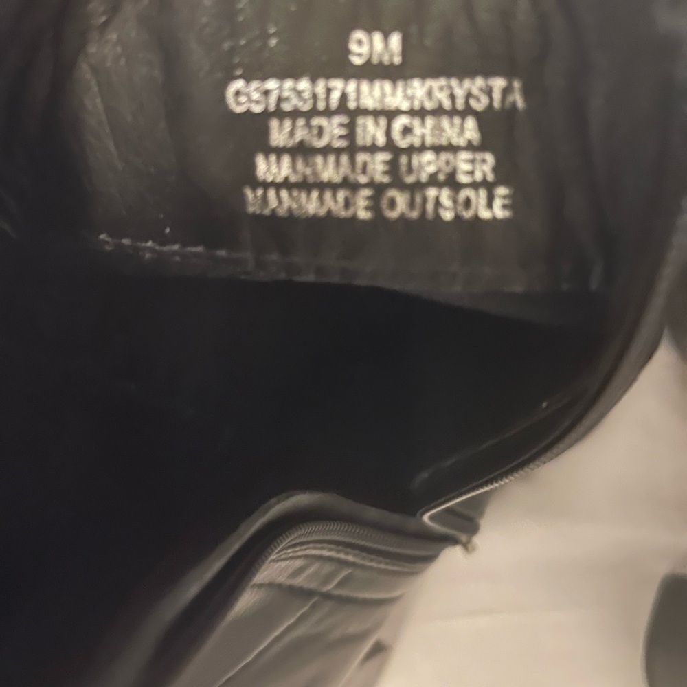 MIA Sleek Black Ankle Booties - Picture 5 of 10